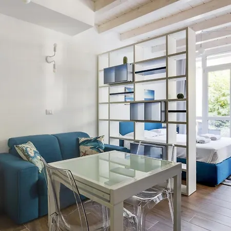 Loft Moderno Sui Navigli Apartamento Milão